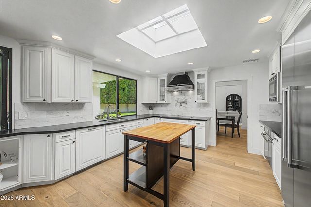 7470 E SAN MIGUEL Avenue, Scottsdale, AZ 85250