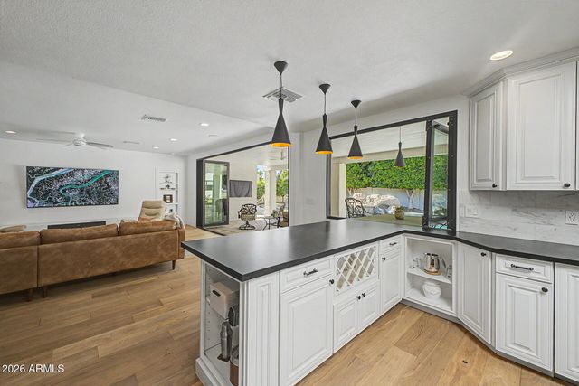 7470 E SAN MIGUEL Avenue, Scottsdale, AZ 85250