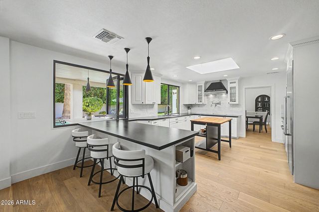 7470 E SAN MIGUEL Avenue, Scottsdale, AZ 85250