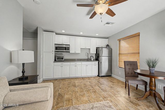 7470 E SAN MIGUEL Avenue, Scottsdale, AZ 85250