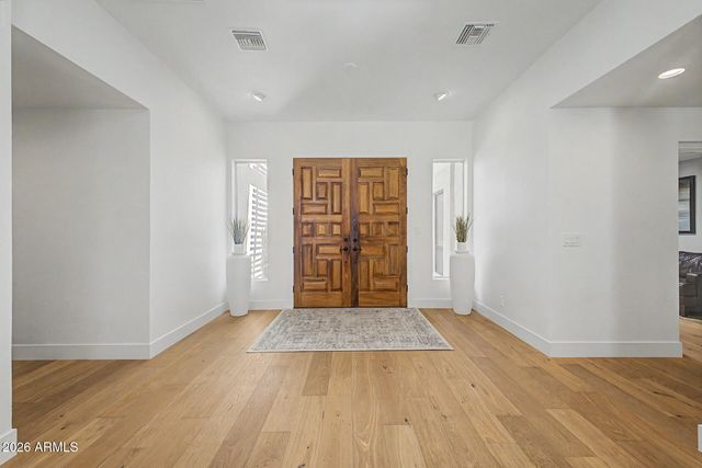 7470 E SAN MIGUEL Avenue, Scottsdale, AZ 85250