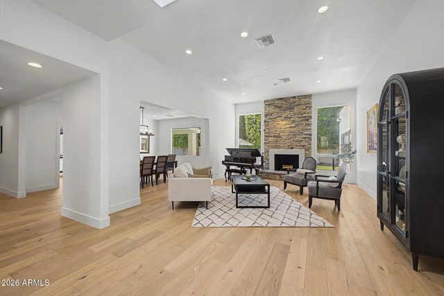 7470 E SAN MIGUEL Avenue, Scottsdale, AZ 85250