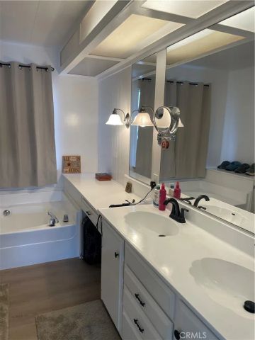 4095 FRUIT 870, La Verne, CA 91750