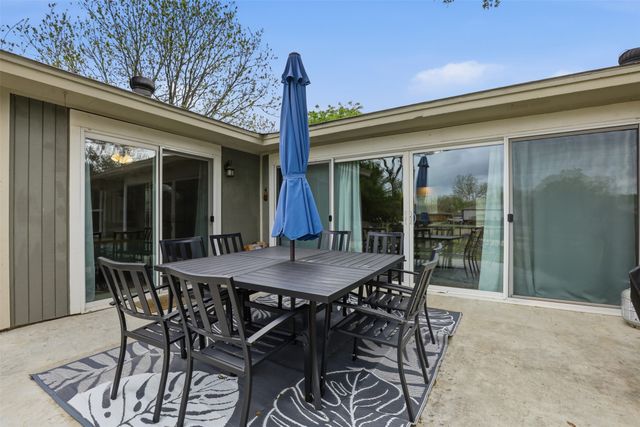 217 Granada Calle Street, Granbury, TX 76049