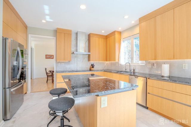 50 Kelly Way, South Brunswick, NJ 08852
