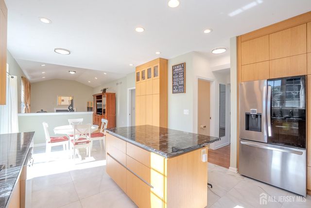 50 Kelly Way, South Brunswick, NJ 08852