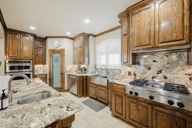 616 S Sam Houston Ave, Odessa, TX 79761