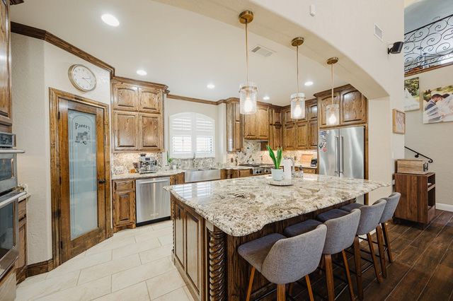 616 S Sam Houston Ave, Odessa, TX 79761