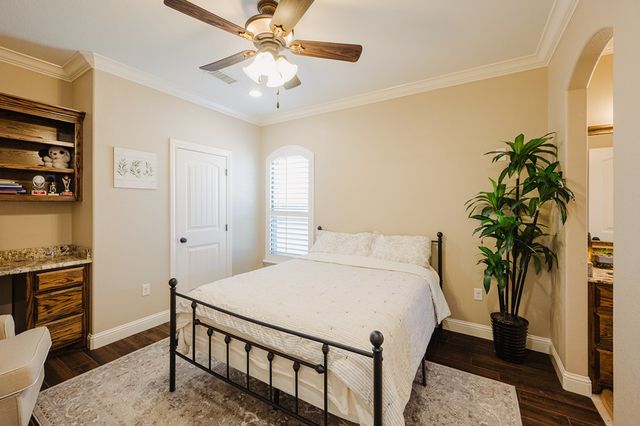 616 S Sam Houston Ave, Odessa, TX 79761