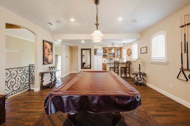 616 S Sam Houston Ave, Odessa, TX 79761