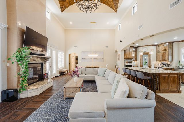 616 S Sam Houston Ave, Odessa, TX 79761