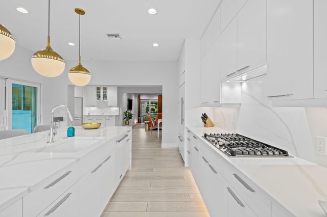 1731 NE 23rd Ave, Fort Lauderdale, FL 33305