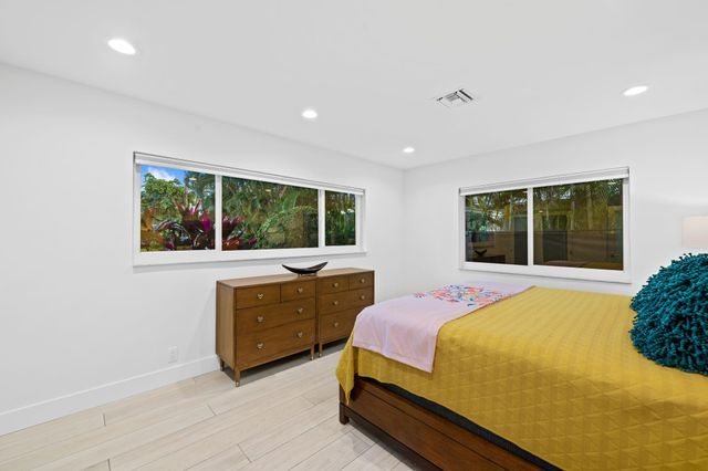 1731 NE 23rd Ave, Fort Lauderdale, FL 33305