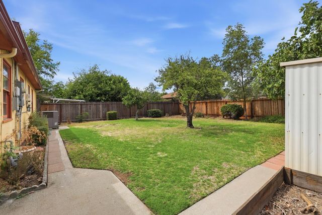 415 E Atlee Street, Stockton, CA 95204