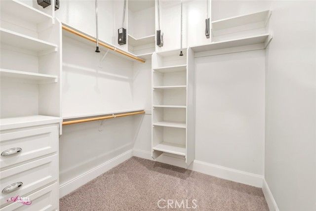 4104 Woodcastle Way, Bakersfield, CA 93314