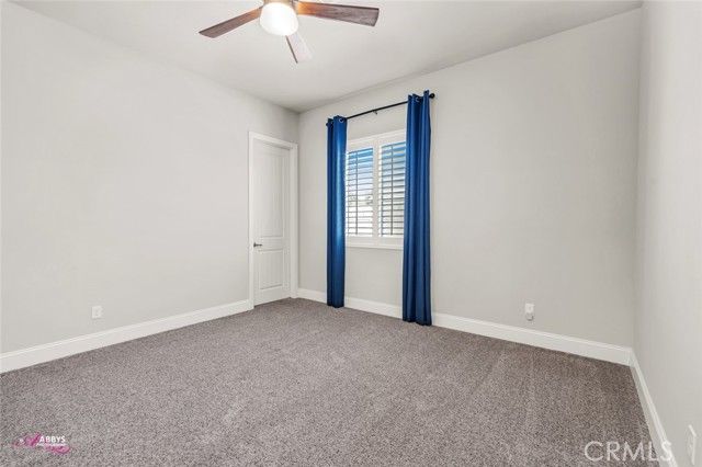 4104 Woodcastle Way, Bakersfield, CA 93314