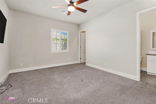 4104 Woodcastle Way, Bakersfield, CA 93314