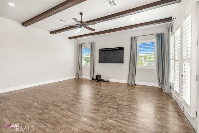 4104 Woodcastle Way, Bakersfield, CA 93314