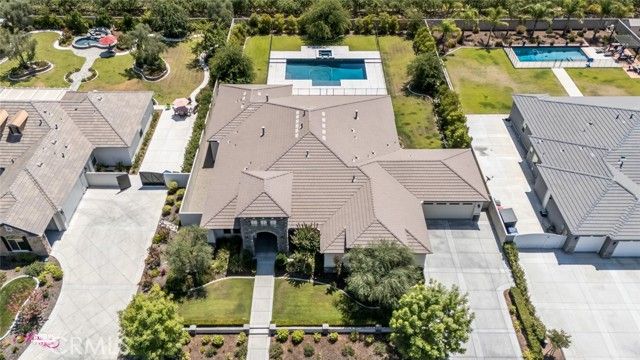 4104 Woodcastle Way, Bakersfield, CA 93314