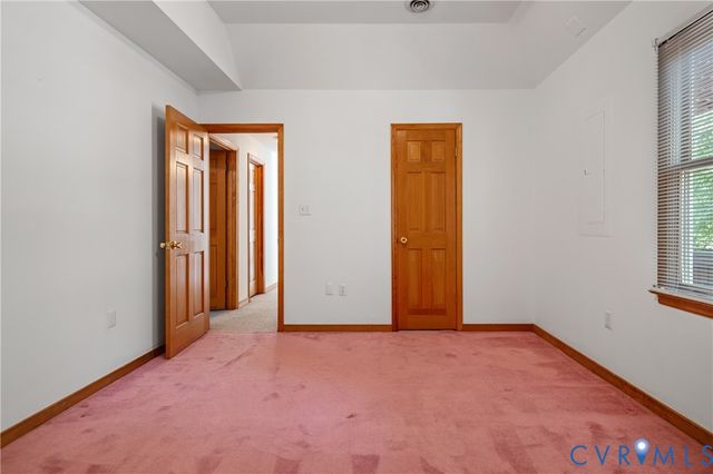 1119 Elmwood Dr, Colonial Heights, VA 23834