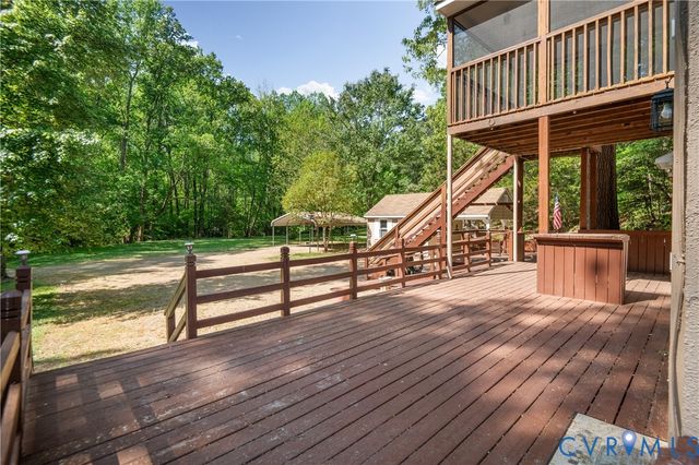 1119 Elmwood Dr, Colonial Heights, VA 23834