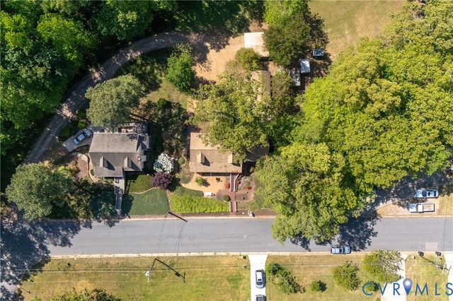 1119 Elmwood Dr, Colonial Heights, VA 23834