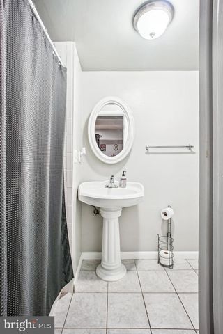 11939 ARTERY DR, Fairfax, VA 22030