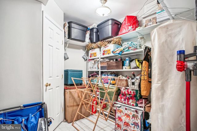 11939 ARTERY DR, Fairfax, VA 22030