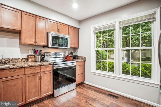 11939 ARTERY DR, Fairfax, VA 22030