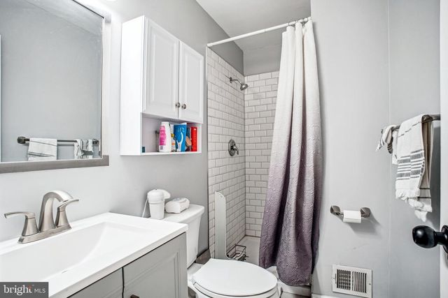 11939 ARTERY DR, Fairfax, VA 22030