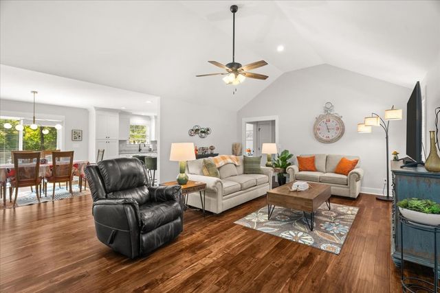 1072 Bell Loop, Chatsworth, GA 30705