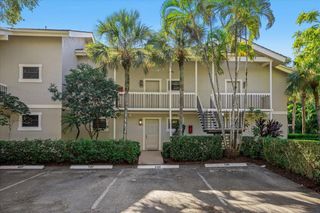 11863 Wimbledon Circle 438, Wellington, FL 33414