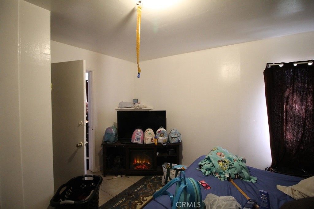 Image 25 of property listing at 33713 1st Street, Daggett, CA 92327