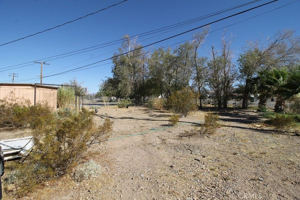Image 44 of property listing at 33713 1st Street, Daggett, CA 92327