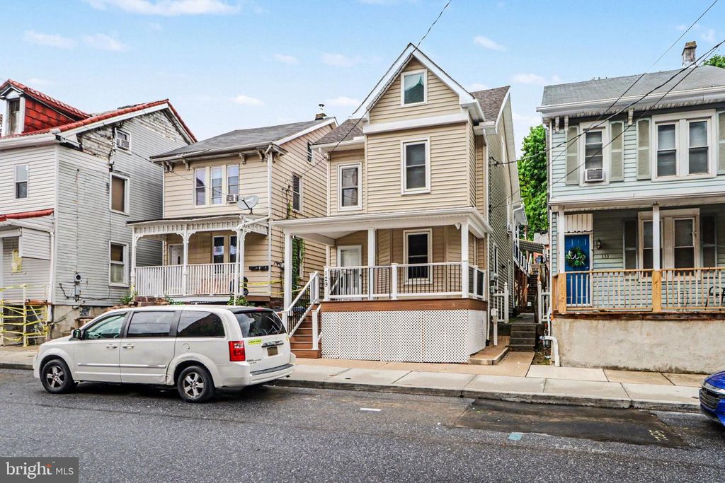 129 S 4TH ST, Steelton, PA 17113