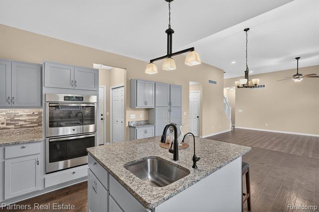 5127 Clyde Road, Howell, MI 48855