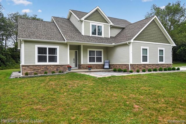 5127 Clyde Road, Howell, MI 48855