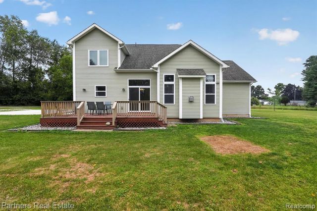 5127 Clyde Road, Howell, MI 48855
