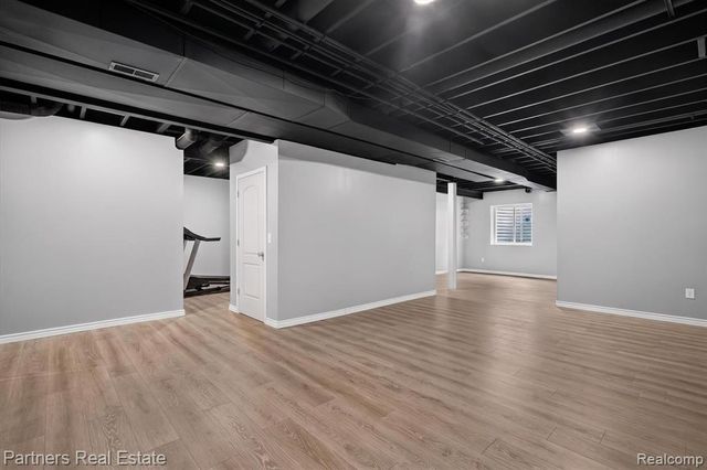 5127 Clyde Road, Howell, MI 48855