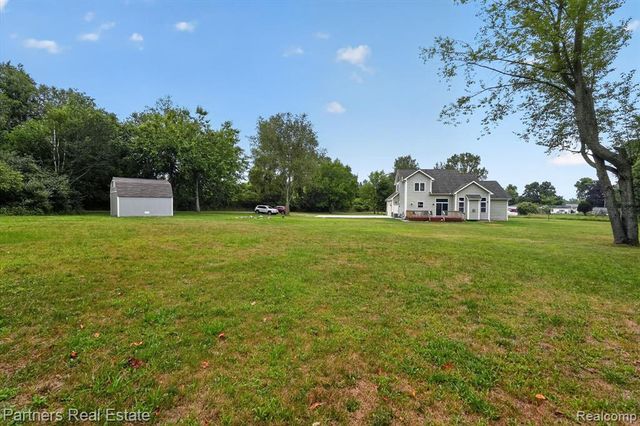 5127 Clyde Road, Howell, MI 48855