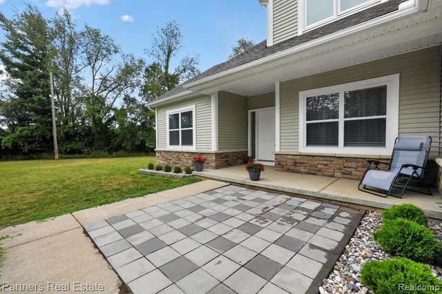 5127 Clyde Road, Howell, MI 48855