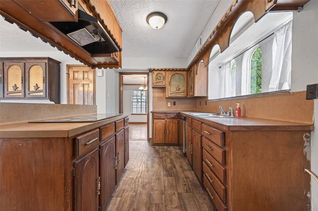 5414 Spanish Oak Drive, Houston, TX 77066