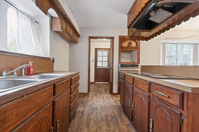 5414 Spanish Oak Drive, Houston, TX 77066