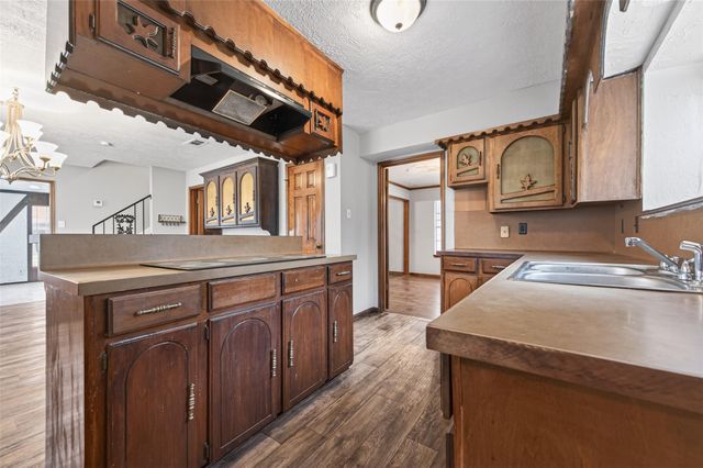 5414 Spanish Oak Drive, Houston, TX 77066