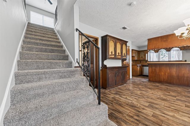 5414 Spanish Oak Drive, Houston, TX 77066