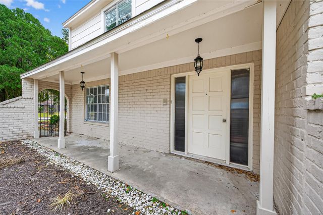 5414 Spanish Oak Drive, Houston, TX 77066