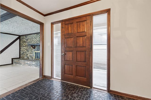 5414 Spanish Oak Drive, Houston, TX 77066