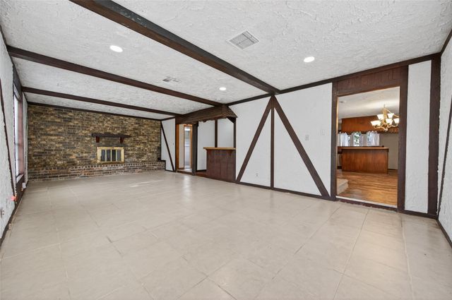 5414 Spanish Oak Drive, Houston, TX 77066