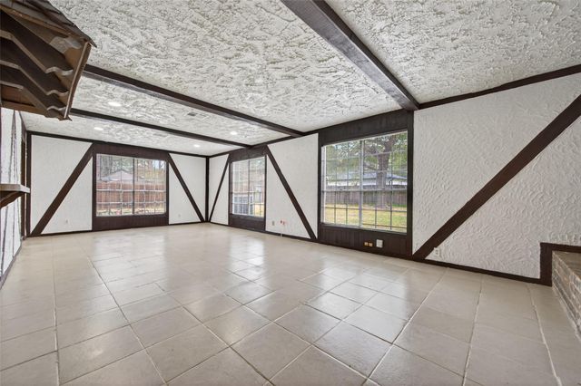 5414 Spanish Oak Drive, Houston, TX 77066