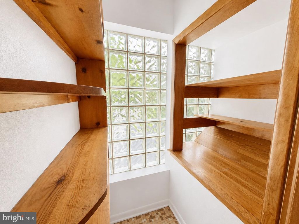 Image 25 of property listing at 102 BOND ST, Westminster, MD 21157